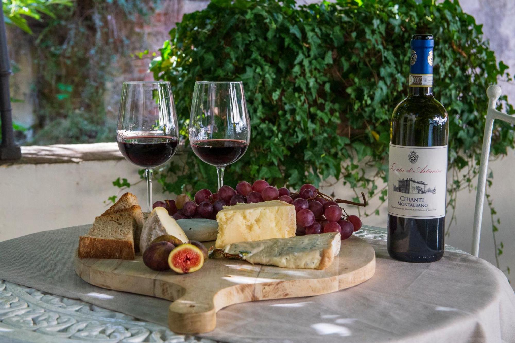 Locanda Sant' Agostino Lukka Zewnętrze zdjęcie