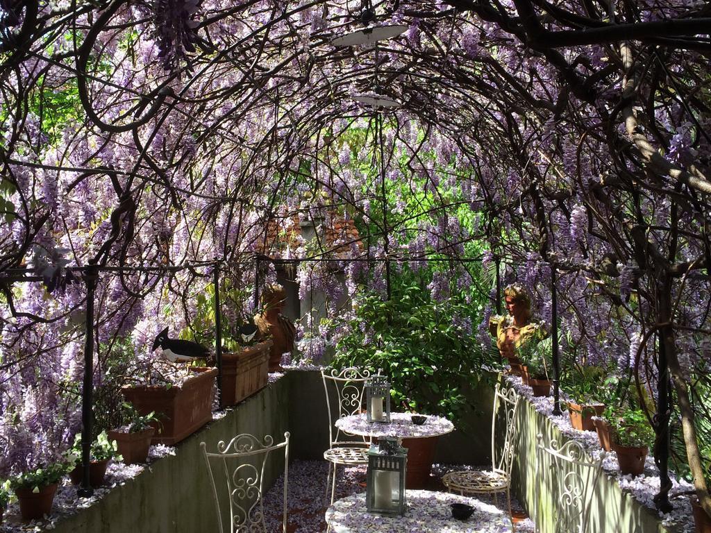 Locanda Sant' Agostino Lukka Zewnętrze zdjęcie